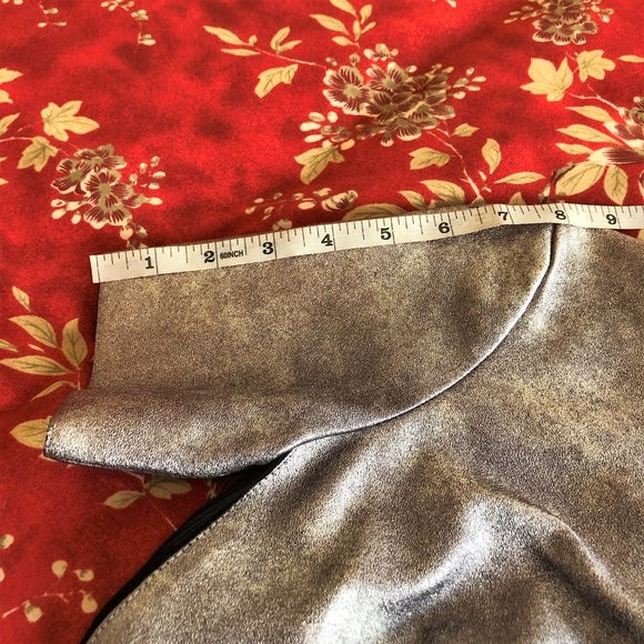 *NWOT* Flattering Statement Piece by BCBGMaxAzria - Vegan Leather Silver Top XXS - Picture 14 of 16